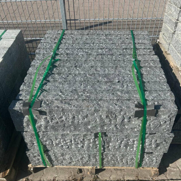 Granit Randsteine dunkelgrau allseits gestockt 8x25x100 cm – Bordsteine Garten & Einfahrt