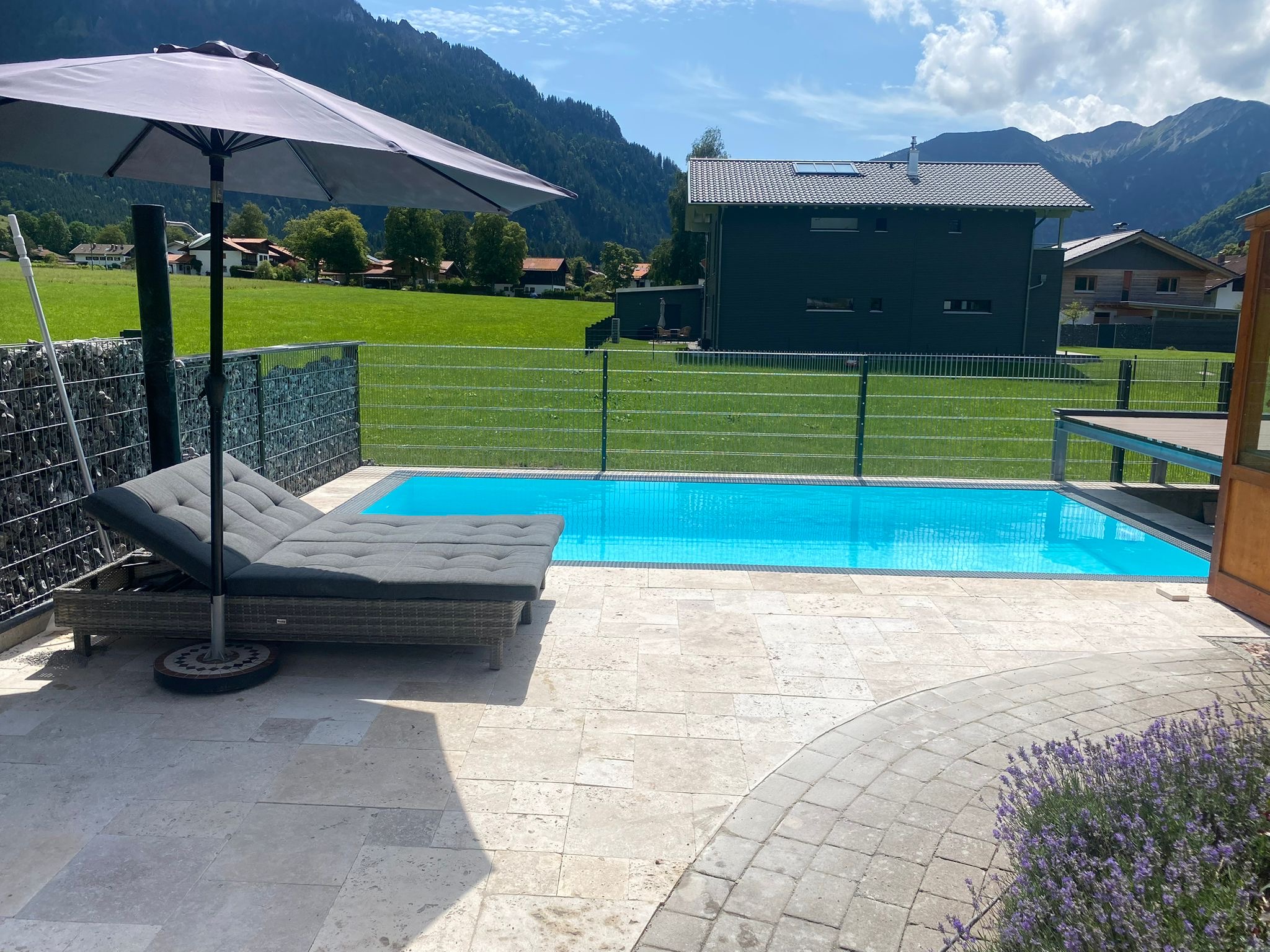 Travertin Classic Poolplatten / Poolumrandung 61 × 33 × 3 cm – Bullnose, getrommelt – Bild 5