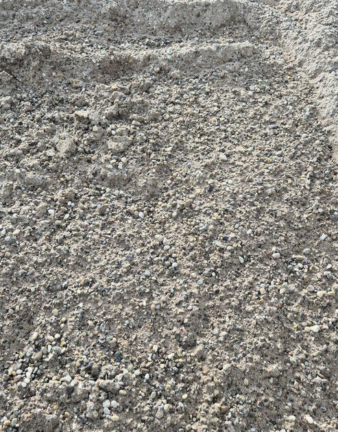 Betonkies / Rheinkies bunt 0–16 mm – Vielseitig einsetzbar für Garten & Bau