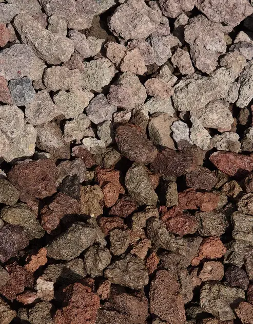 Lavasplitt Rot/Braun 16–32 mm – Grober Ziersplitt für markante Außenflächen