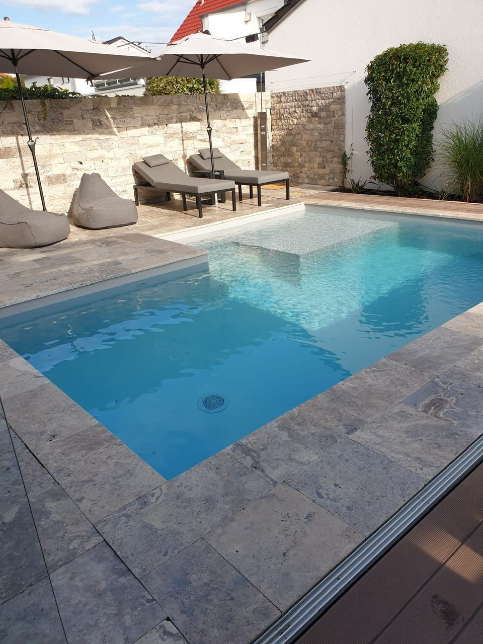 Travertin Silber Poolplatten / Poolumrandung 61 × 30,6 × 3 cm – Bullnose, getrommelt – Bild 3