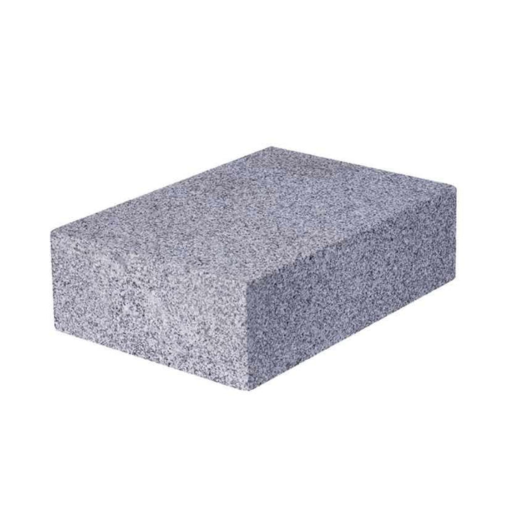 Granit Blockstufe 15x35x50 cm – Grau, feinkörnig, gesägt & sandgestrahlt, Gartenstufe
