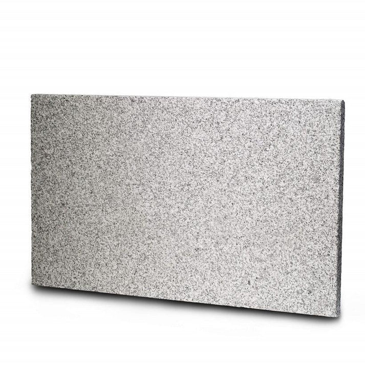 Granit Terrassenplatten 40×80×3 cm – feinkörnig, gesägt & sandgestrahlt