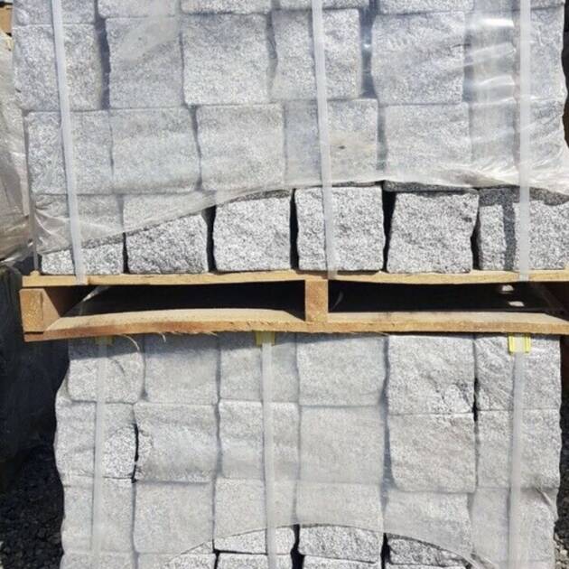 Granit Pflastersteine 16×16×16 cm Bergama Grau – gespalten & gesägt | extrem belastbar