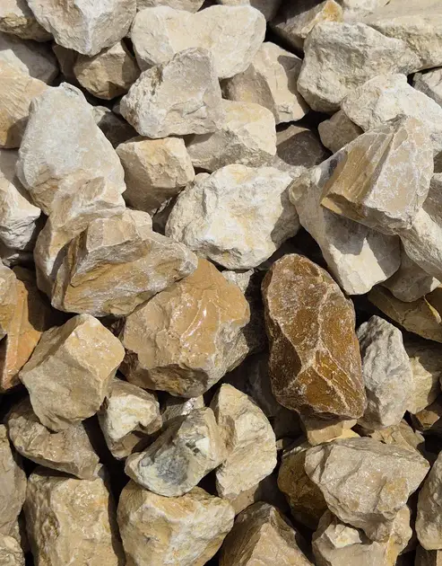 Jurakalkschroppen Gelbgrau 42–56 mm – Gabionensteine aus hochwertigem Kalkstein