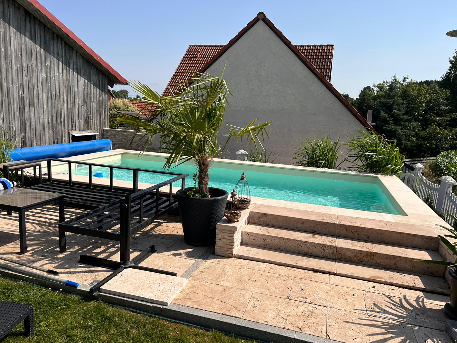 Travertin Blockstufe 150x35x15 cm – Classic Beige, getrommelt, massive Naturstein Gartenstufe