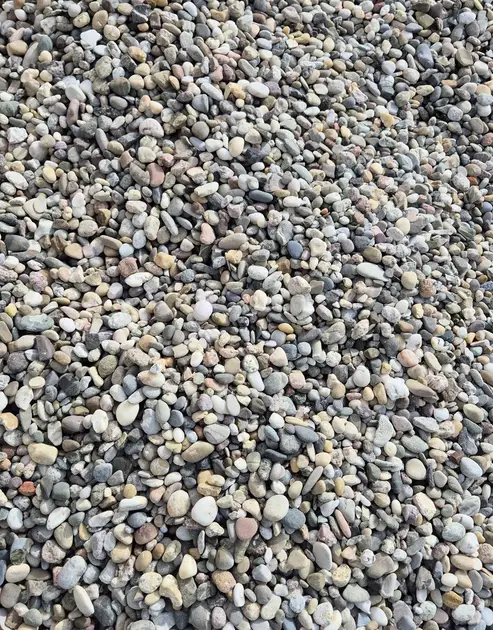 Rheinkies 8–16 mm – Bunt | Klassischer Zierkies für Garten & Hof
