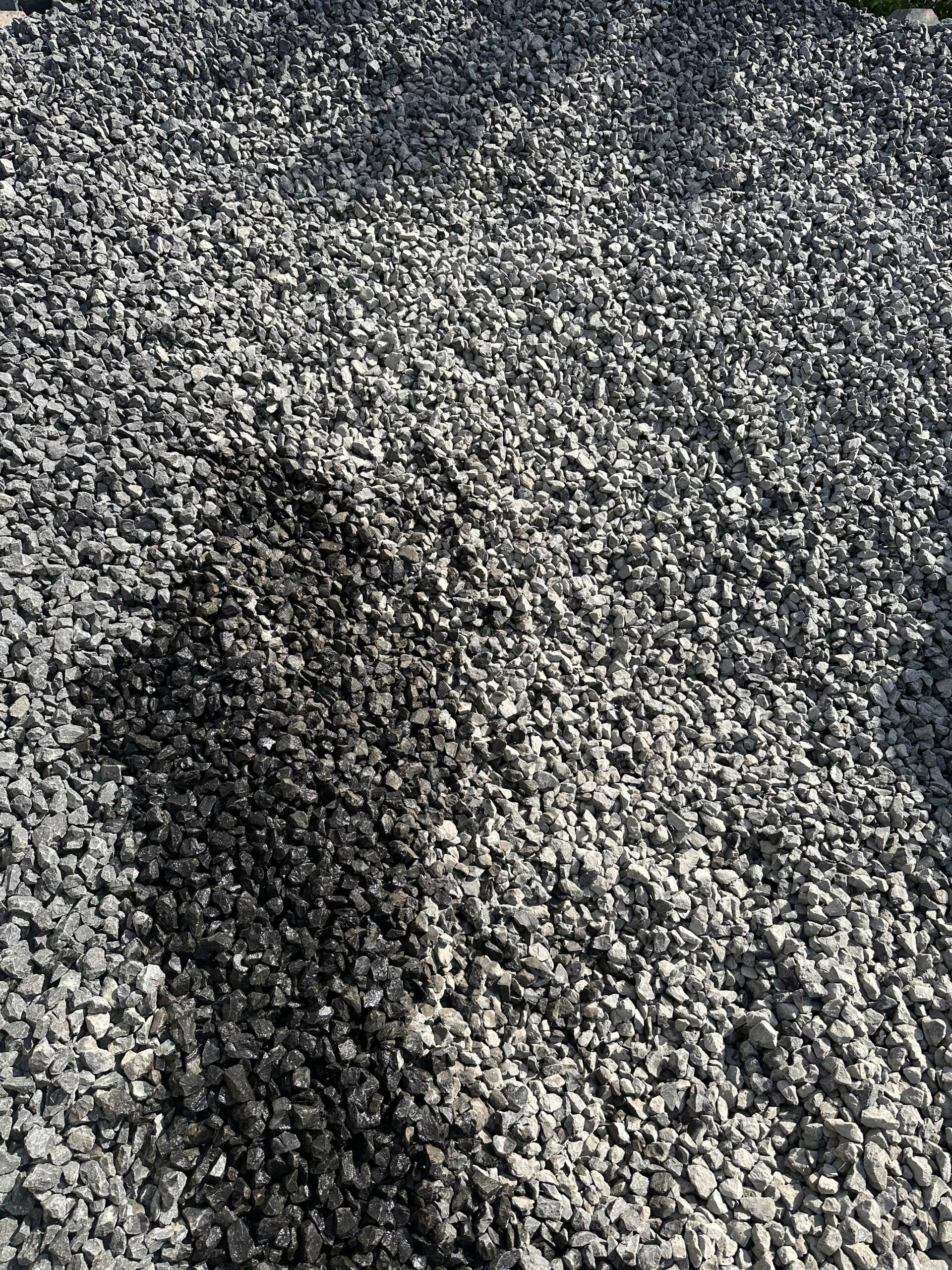 Basaltsplitt Schwarz 16–32 mm – Edler Ziersplitt für moderne Außenanlagen – Bild 4