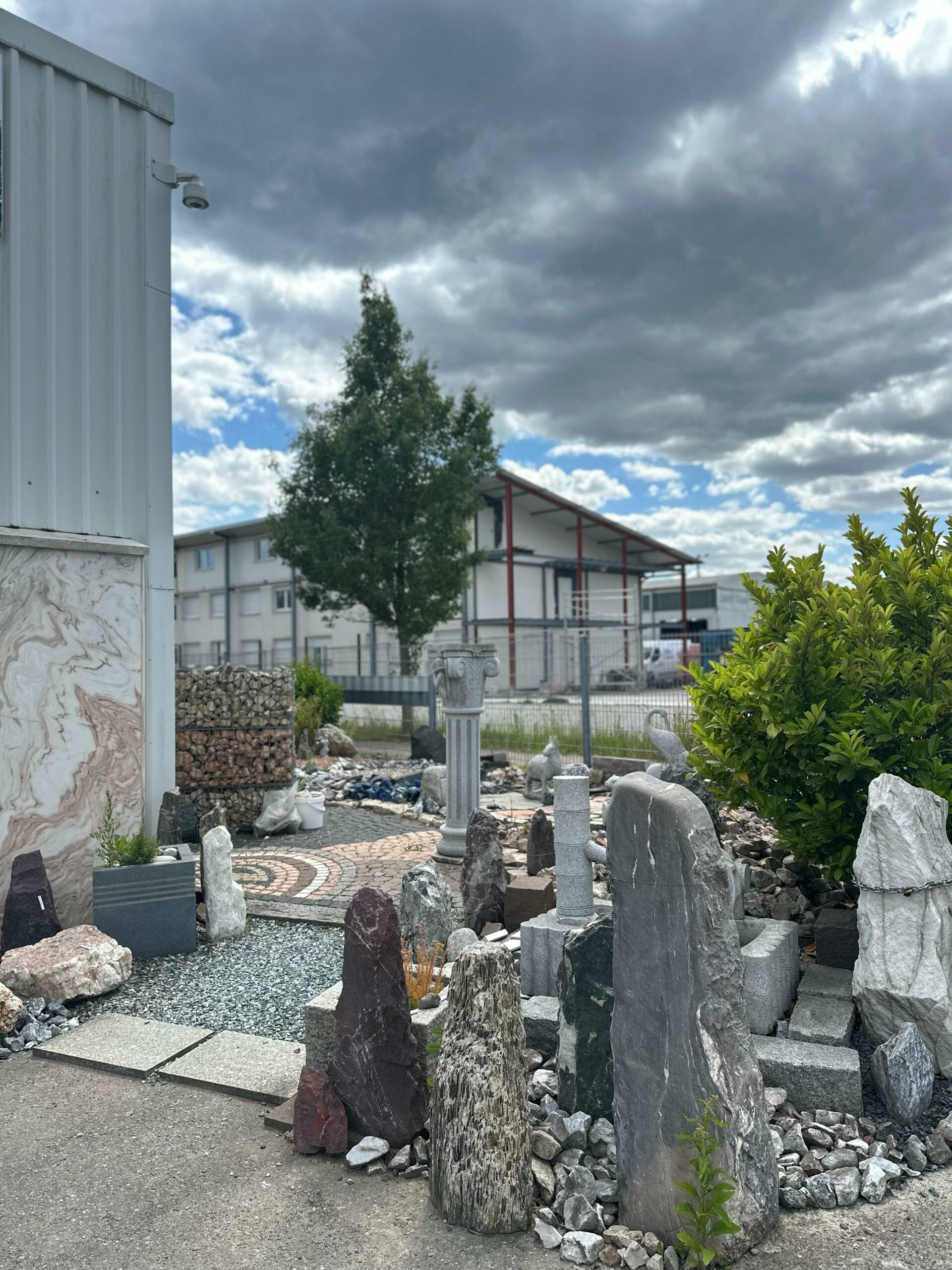 Naturstein Findlinge – Granit, Marmor, Travertin & Sandstein, Ziersteine – Bild 10