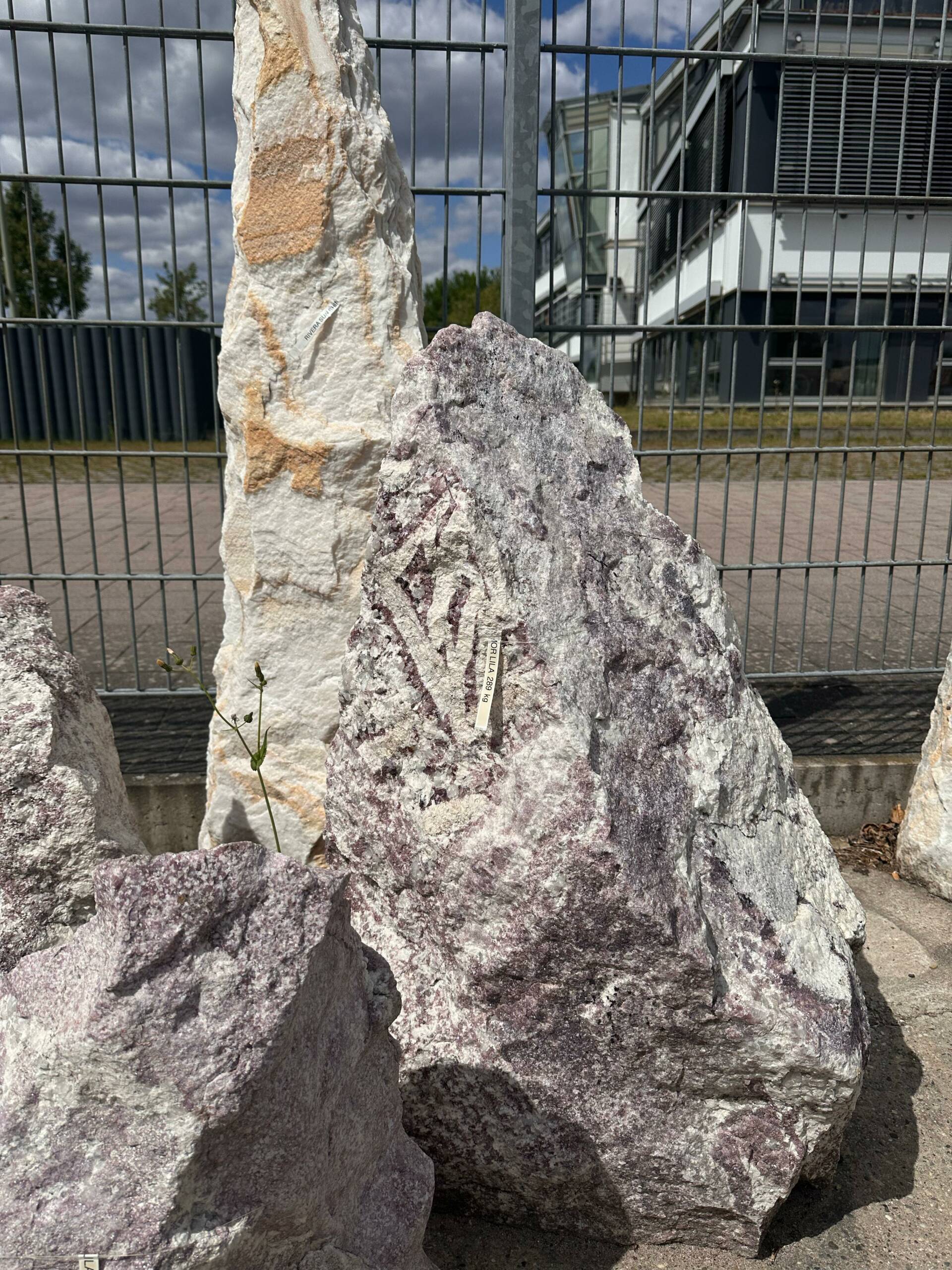 Naturstein Findlinge – Granit, Marmor, Travertin & Sandstein, Ziersteine – Bild 11